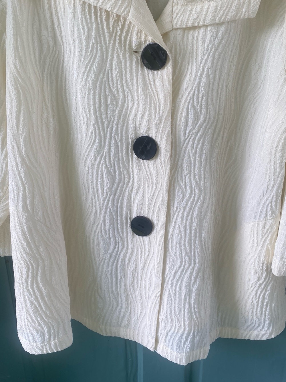 Multiples cream ruffled collar formal jacket big buttons 3/4 sleeve XL - Picture 7 of 16